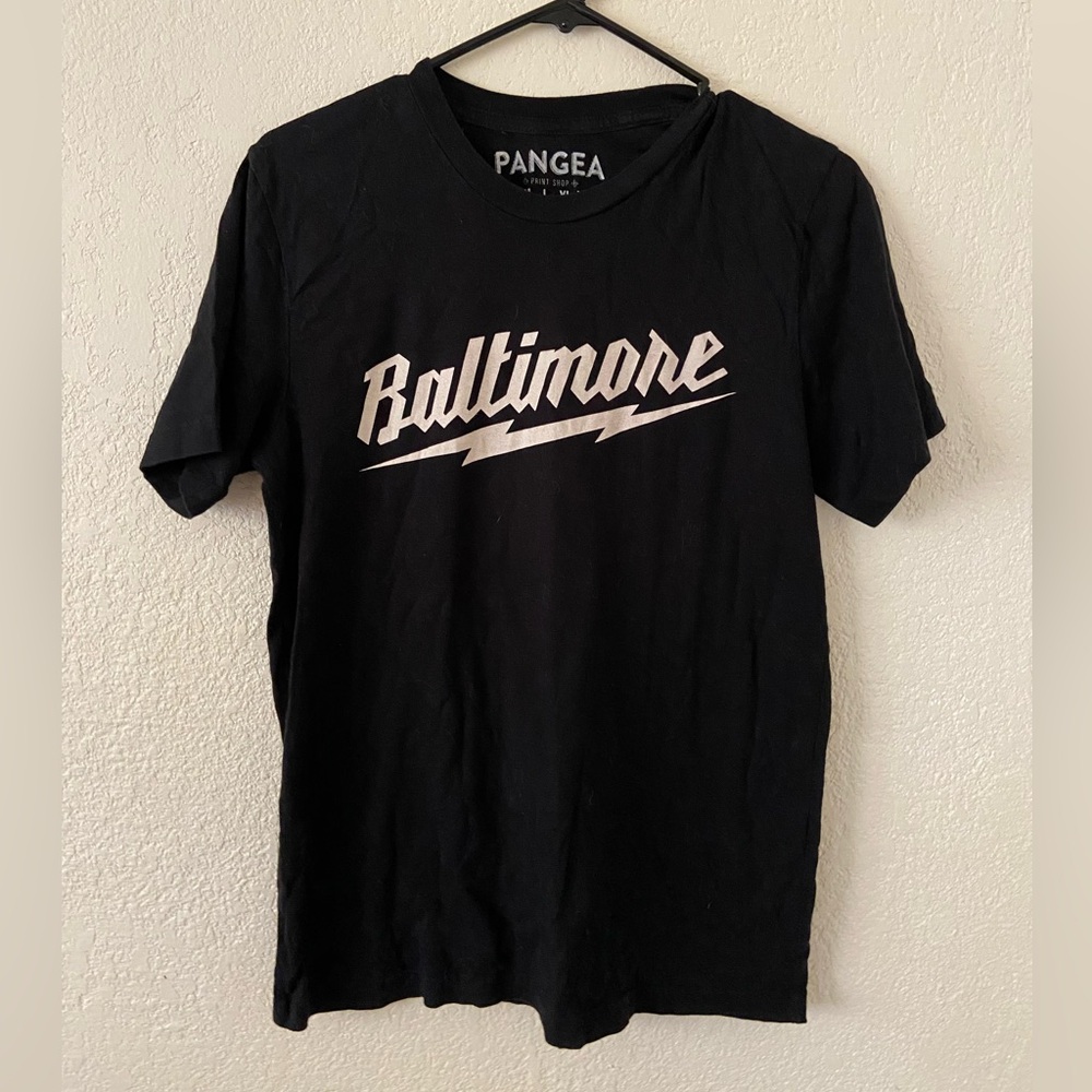 Size M Print Tee “Baltimore” city t shirt
